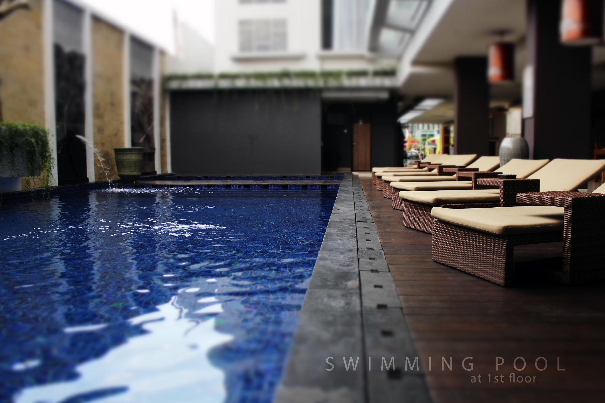 Crystal Lotus Hotel Yogyakarta Exterior photo